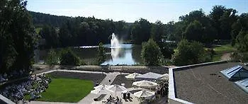 Golfhotel Schloss Reichmannsdorf מלון 4*
