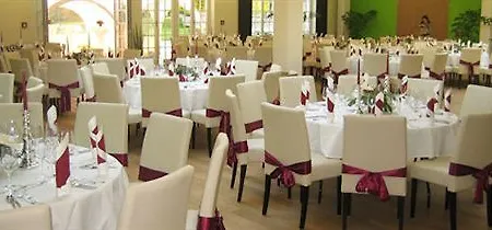 מלון Golfhotel Schloss Reichmannsdorf