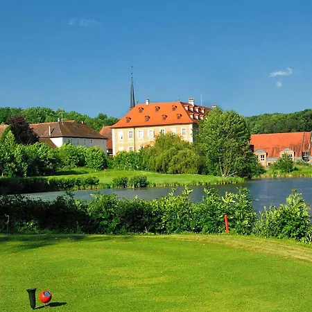 Golfhotel Schloss Reichmannsdorf מלון
