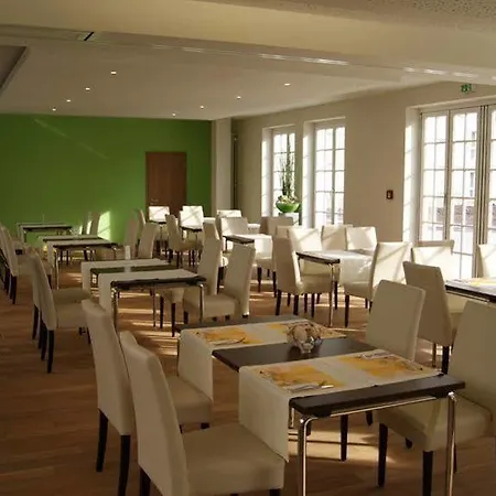 מלון Golfhotel Schloss Reichmannsdorf 4*