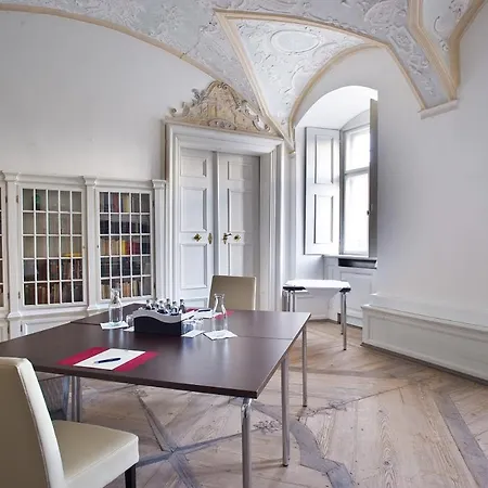 Golfhotel Schloss Reichmannsdorf מלון Schlüsselfeld
