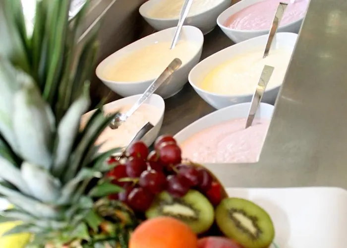 호텔 Golfhotel Schloss Reichmannsdorf 4*
