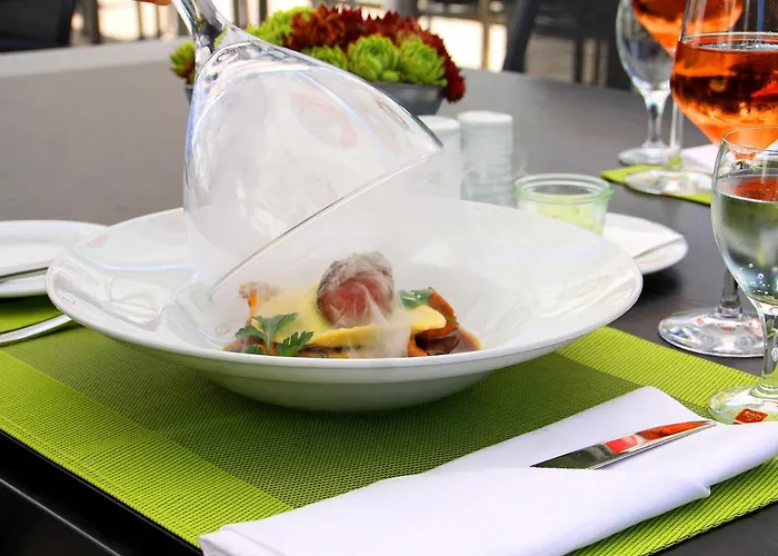 Golfhotel Schloss Reichmannsdorf 호텔