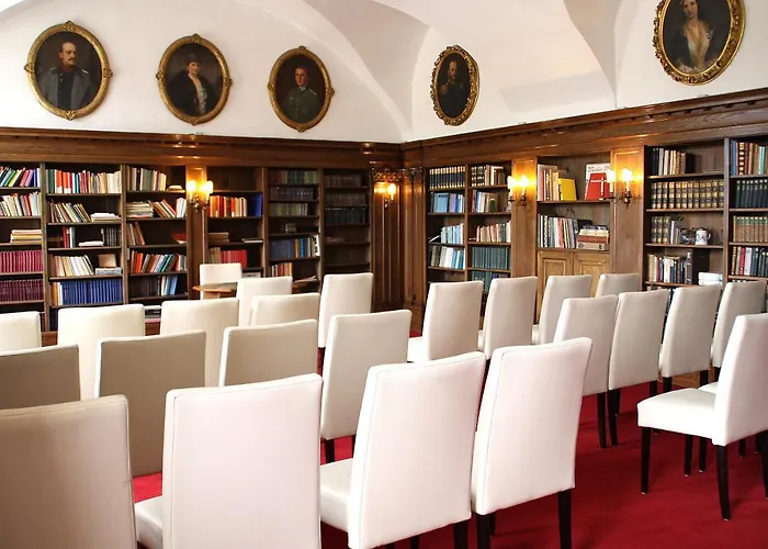 Golfhotel Schloss Reichmannsdorf 호텔 4*